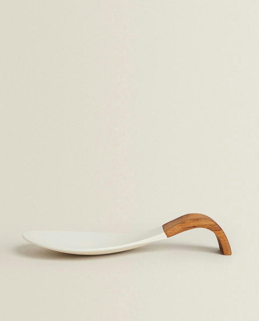 WOOD AND SILICONE SPOON REST