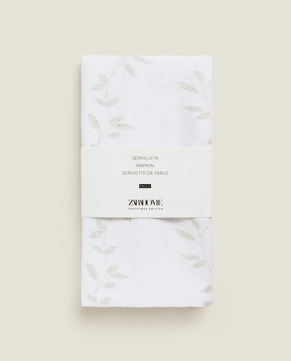 PACK OF CHRISTMAS LEAF COTTON NAPKINS (PACK OF 2)