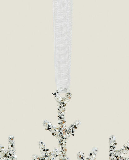 GLITTERY CHRISTMAS SNOWFLAKE DECORATION