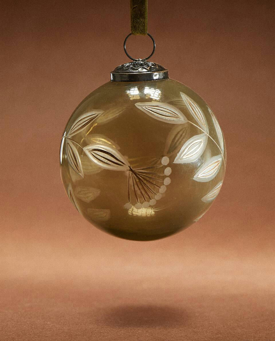 CHRISTMAS GLASS BAUBLE WITH LEAVES DECORATION