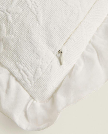 RUFFLE CUSHION COVER