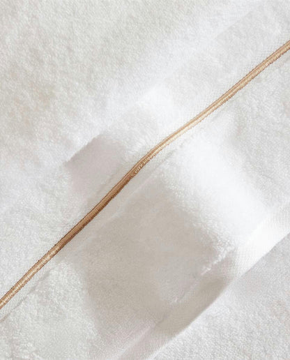 EMBROIDERED SCALLOPED EDGE TOWEL