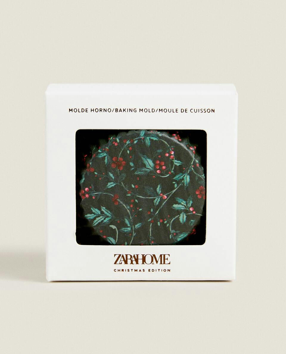 PACK OF CHRISTMAS PAPER CUPCAKE MOULDS (PACK OF 36)