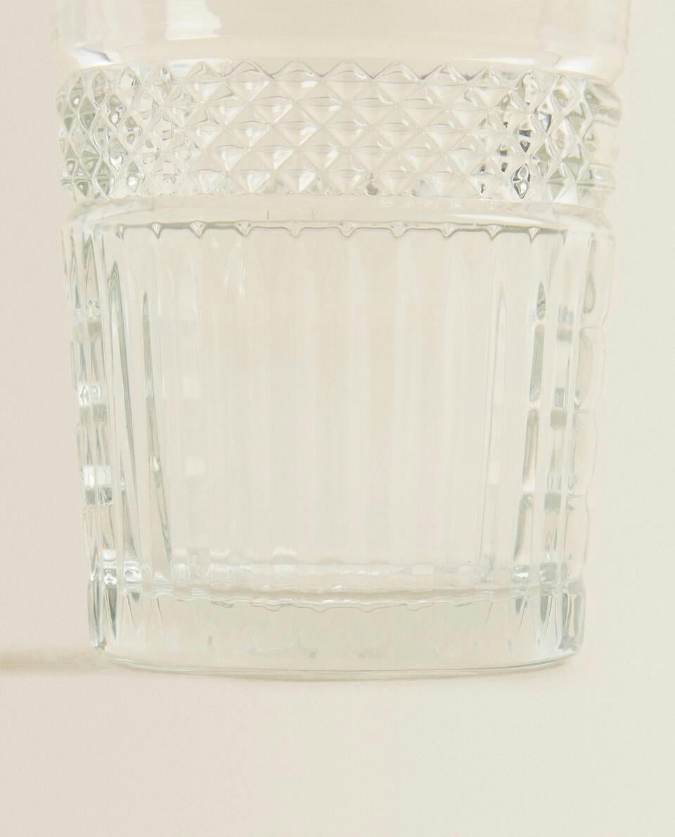 RAISED DESIGN GLASS TUMBLER