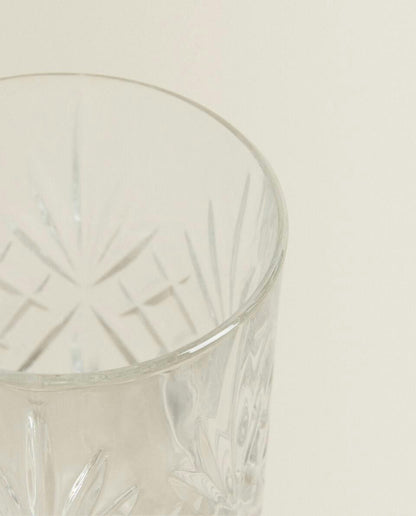 CRYSTALLINE TUMBLER WITH RAISED DESIGN