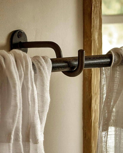 METALLIC CURTAIN RAIL HOOK