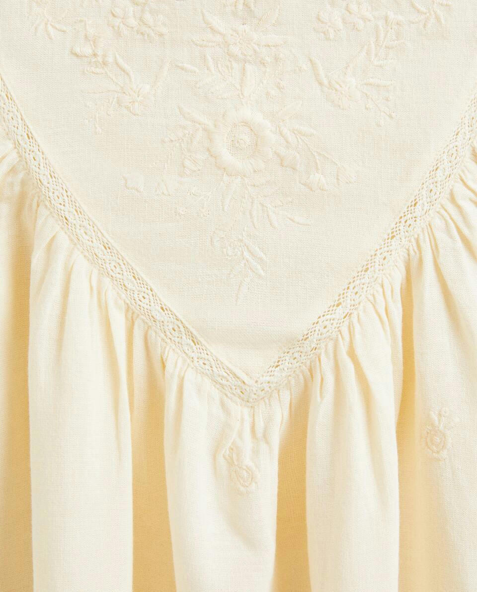 EMBROIDERED NIGHTDRESS