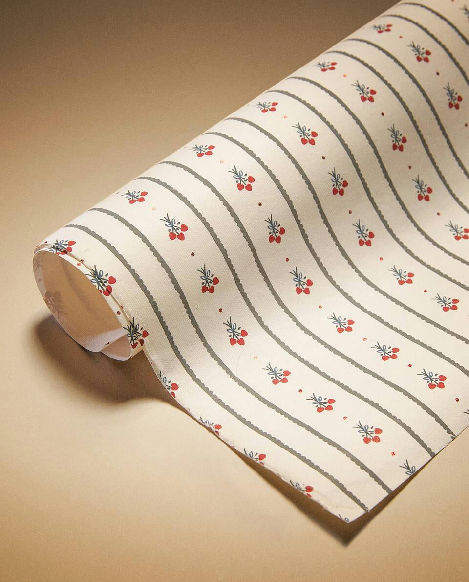 CHRISTMAS STRIPED HOLLY GIFT WRAPPING PAPER