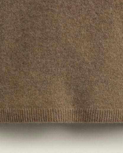 CASHMERE TURTLENECK SWEATER