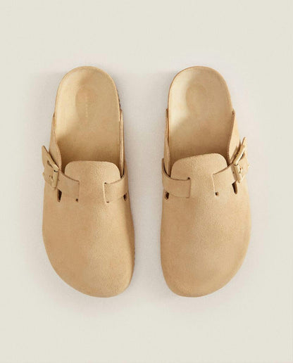 LEATHER CLOGS WITH BUCKLE