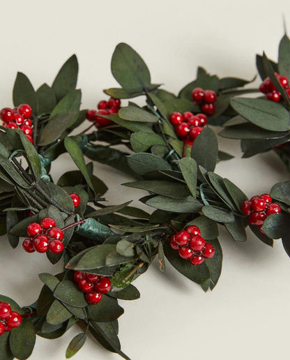 PACK OF CHRISTMAS HOLLY NAPKIN RINGS (PACK OF 4)