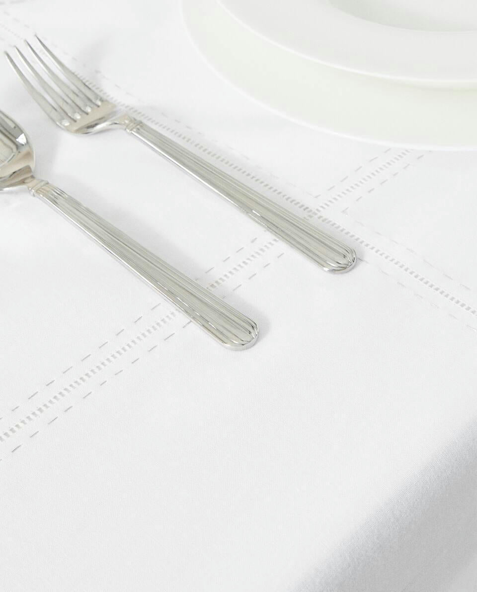 RAMIE TABLECLOTH WITH CHRISTMAS EMBROIDERY