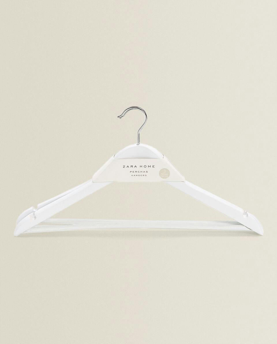 LACQUERED WOODEN HANGER (SET OF 3)